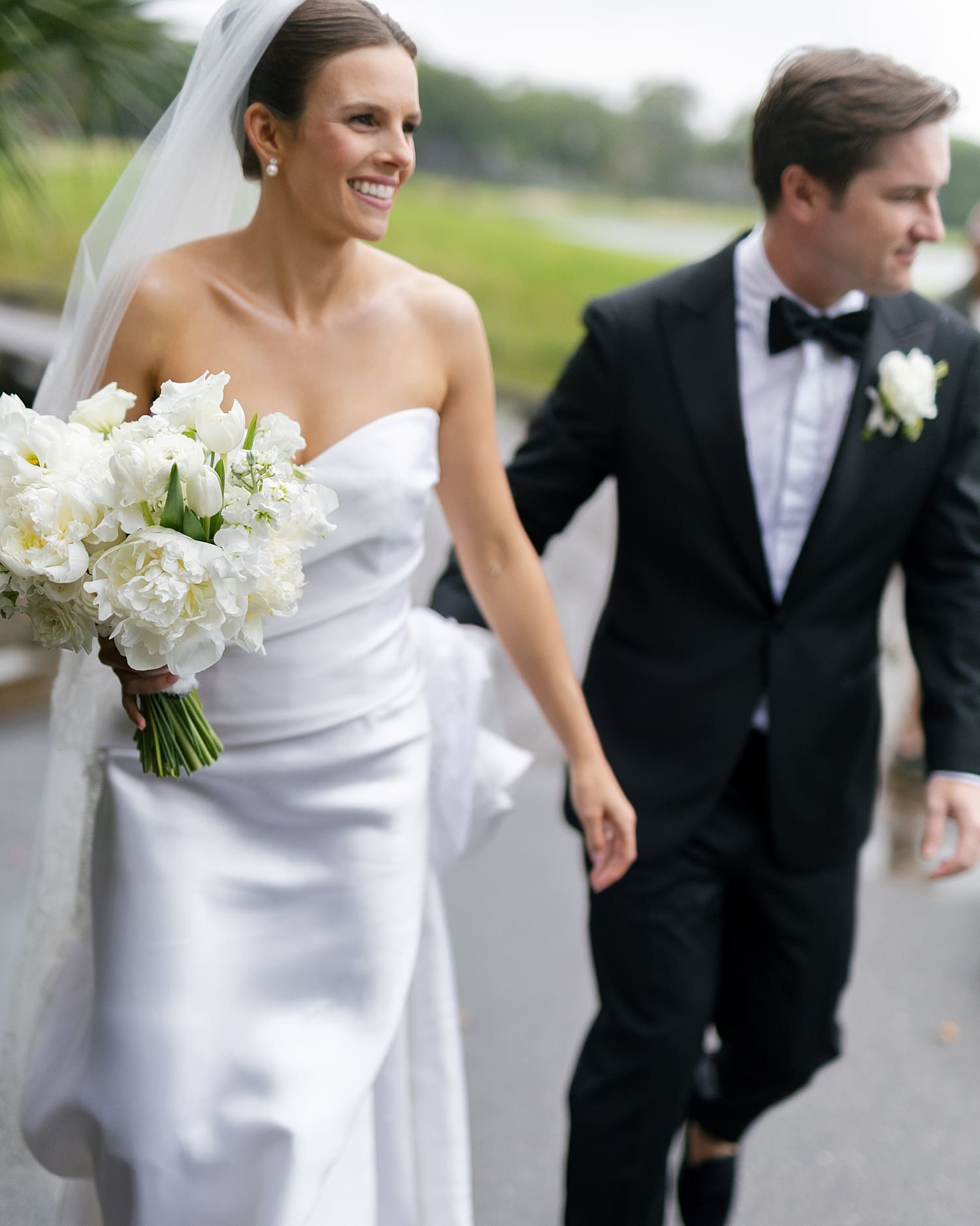 Candid wedding photography on Amelia Island FL