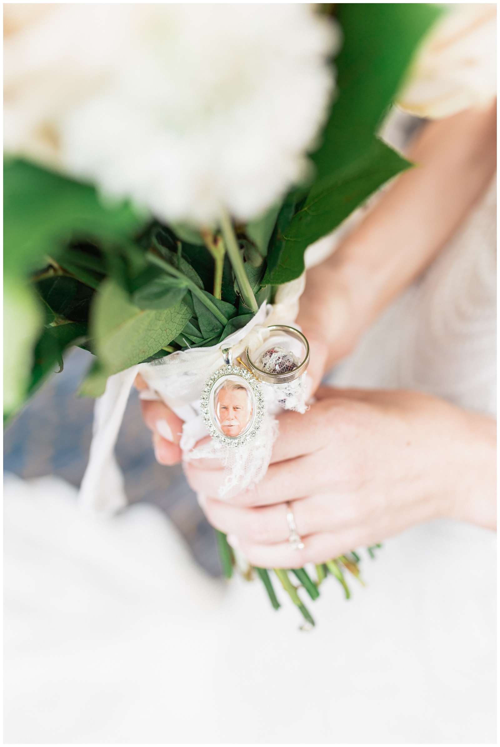 Bride's bouquet details | Matlock and Kelly Photography
