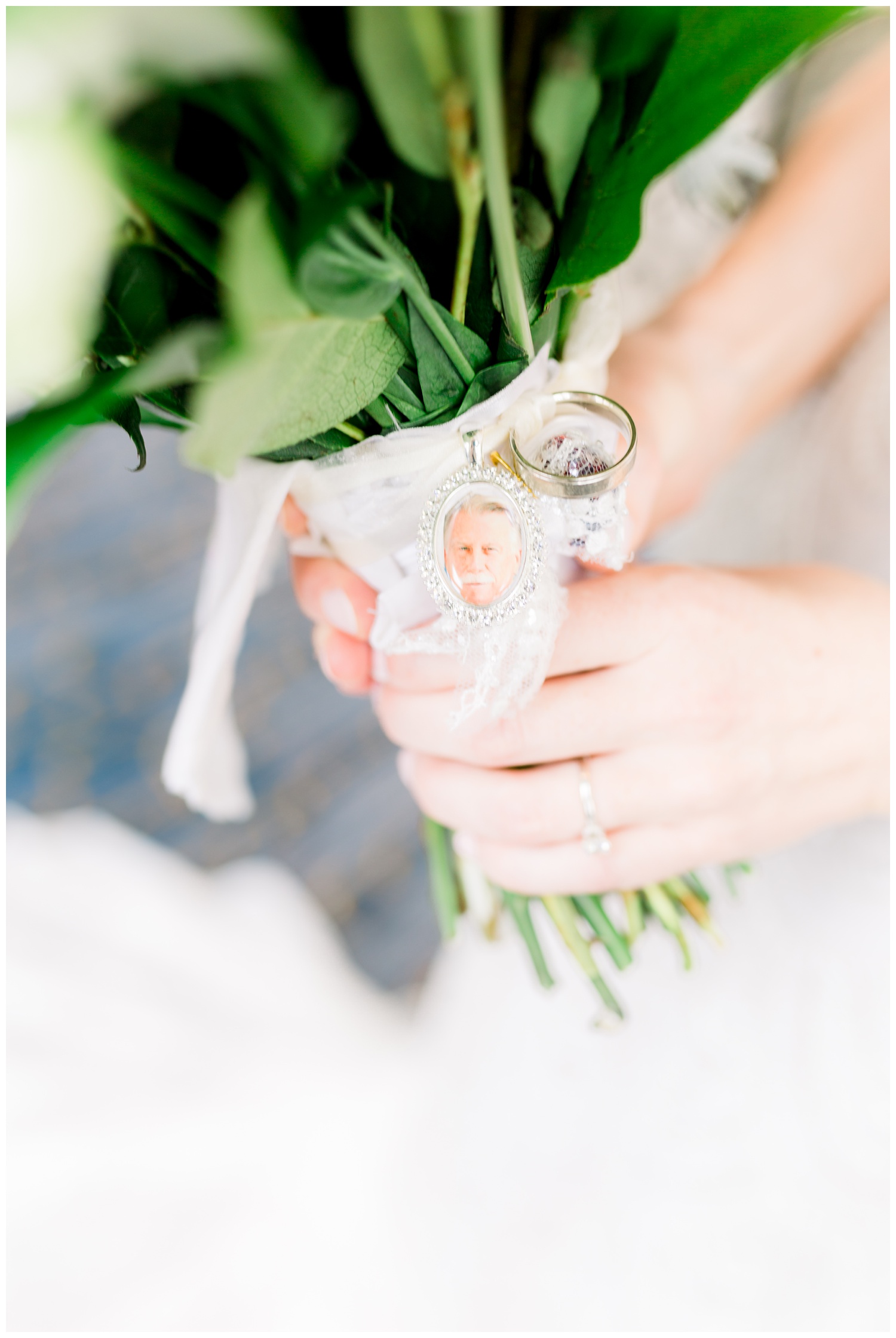 Incorporating family heirlooms into your wedding